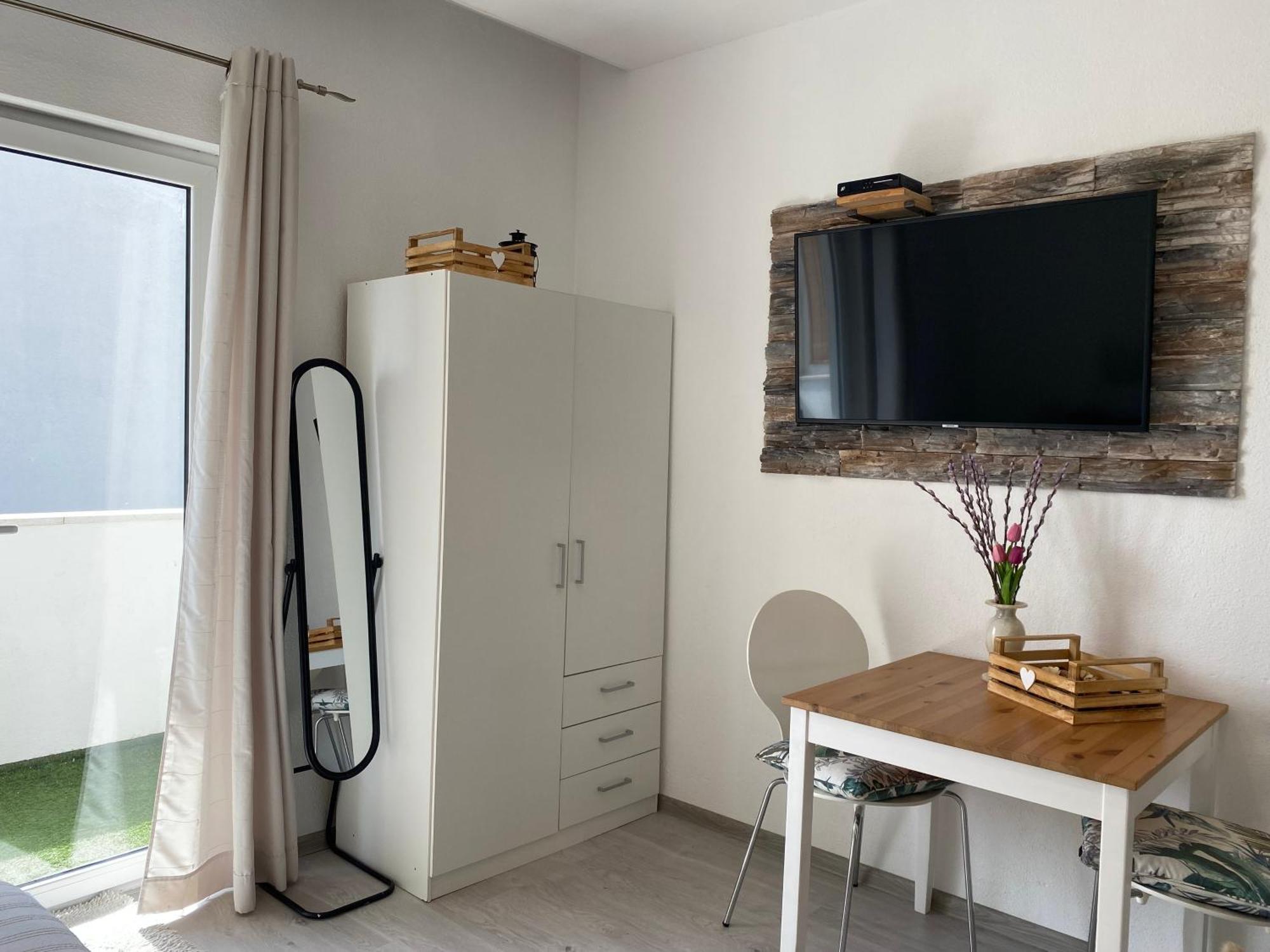 Apartments Sun & Sea Дуги Рат Екстериор снимка