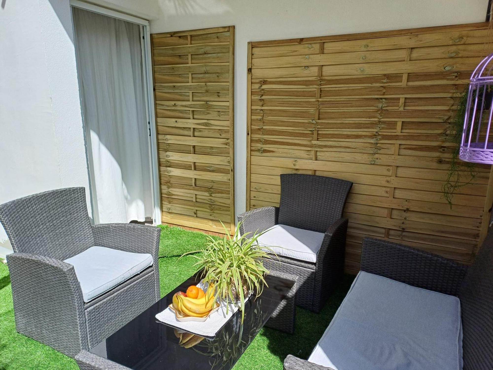 Apartments Sun & Sea Дуги Рат Екстериор снимка