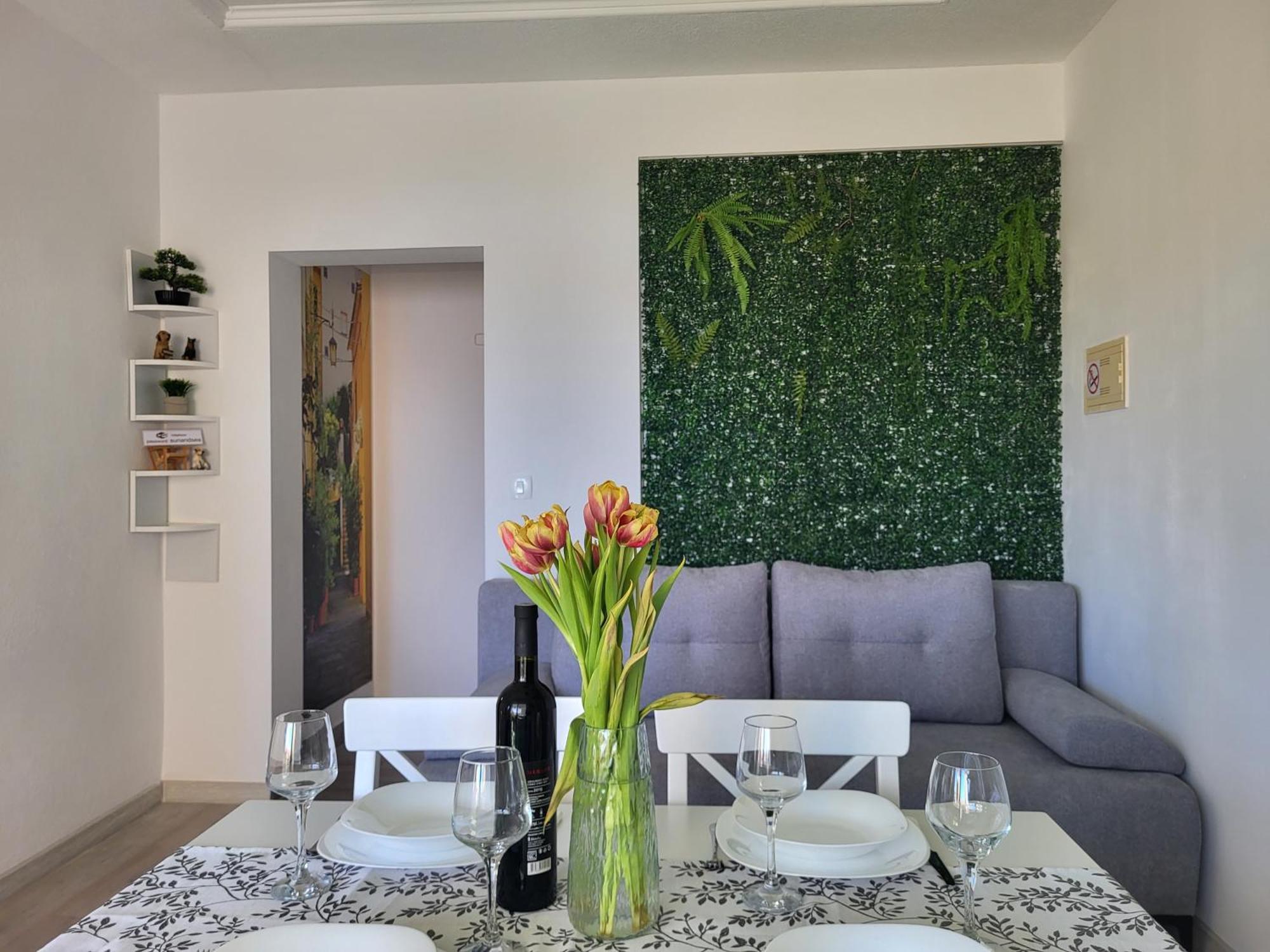 Apartments Sun & Sea Дуги Рат Стая снимка